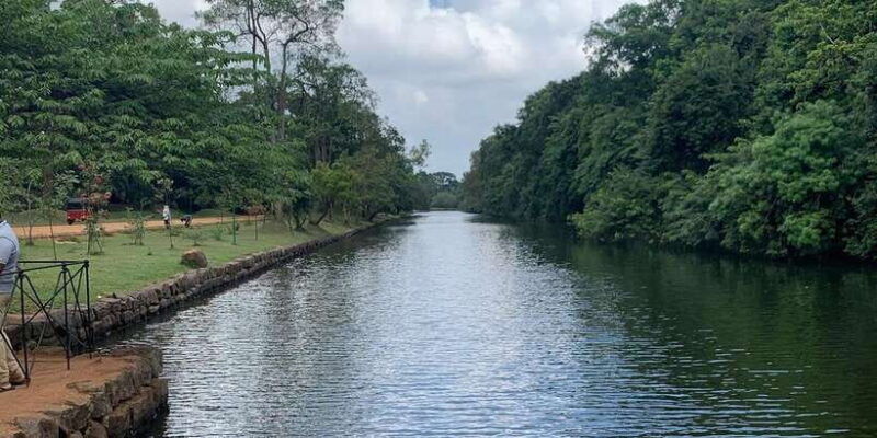 negombo-sigiriya-rock-and-minneriya-national-park-day-tour
