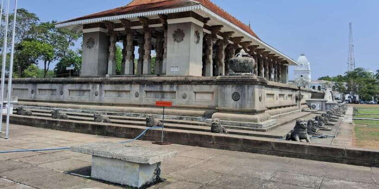 negombo-to-colombo-city-tour-by-tuk-tuk-with-pickup