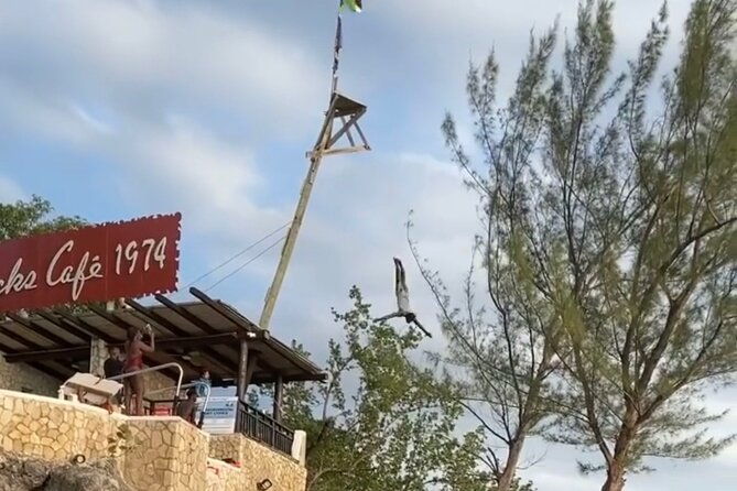 negril-7-mile-beach-party-catamaran-cruise-snorkeling-and-ricks-cafe-combo