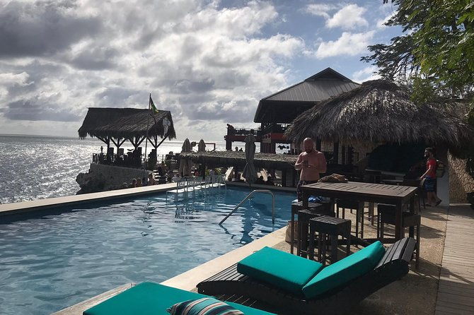 negril-7-mile-beach-ricks-cafe-sunset-tour-private