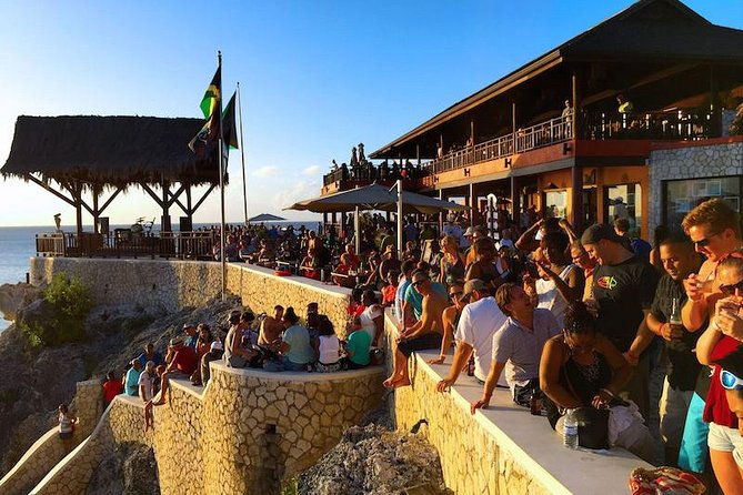 negril-7-miles-beach-ricks-cafe-and-shopping