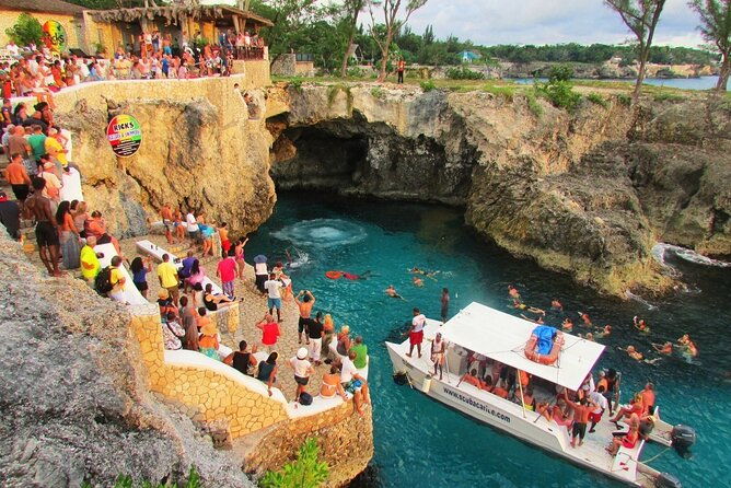 negril-beach-margaritaville-with-ricks-cafe