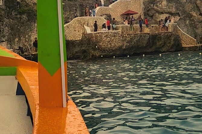 negril-snorkel-lobster-and-ricks-cafe-party