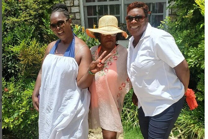 negrils-7-mile-beach-margaritaville-and-ricks-cafe-combo-tour