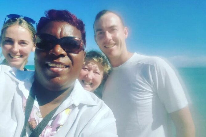 negrils-7-mile-beach-margaritaville-and-ricks-cafe-combo-tour