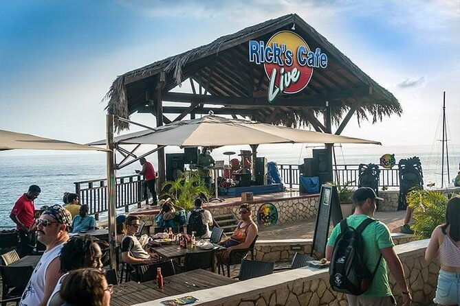negrils-private-day-trip-with-margaritaville-and-ricks-cafe