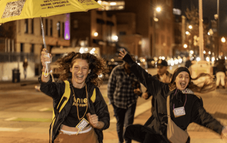 neighborhood-bar-crawl-in-rino-arts-district-denver
