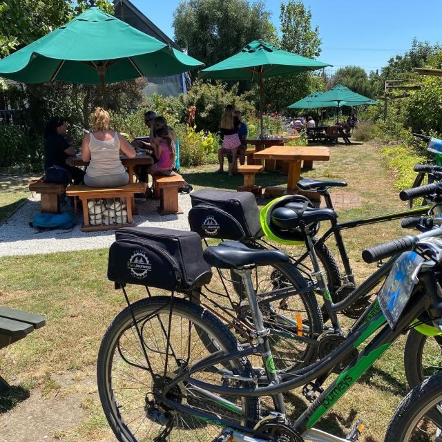 Nelson: Self-Guided Tunnel to Town Cycling Tour via Mapua - Lunch and Tastings: Savoring the Flavors