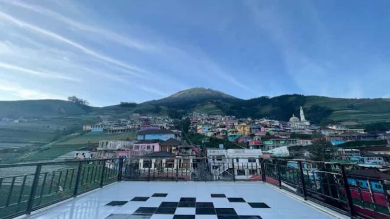 Nepal Van Java & Cycling Adventure around Borobudur Temple - Key Points