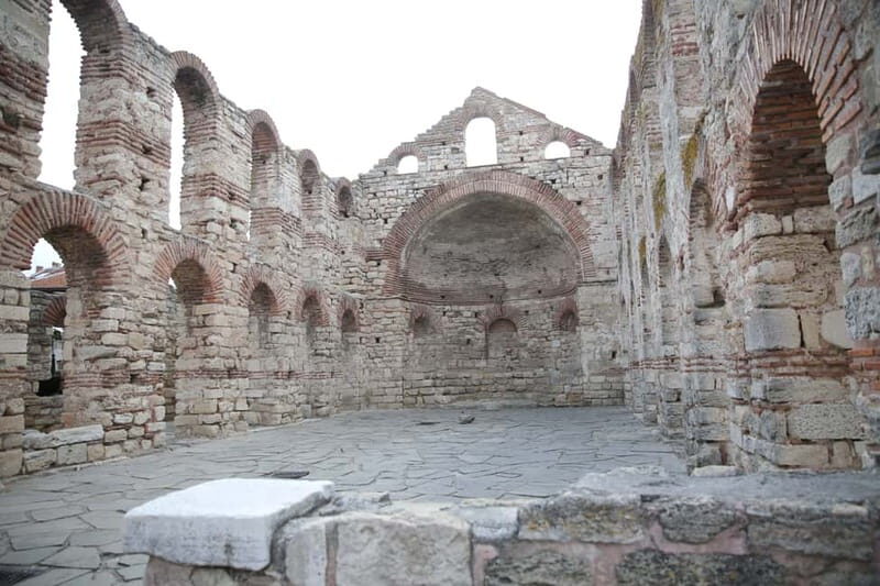 Nessebar: Audio Guide Tour Nessebar + visit to the Winery - Key Points