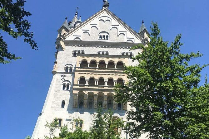 neuschwanstein-castle-and-linderhof-palace-day-trip-from-munich
