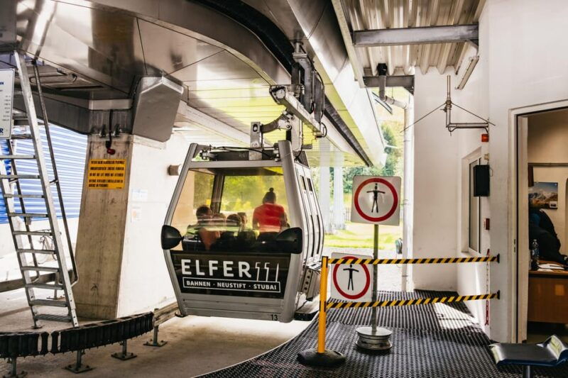 neustift-in-stubaital-tandem-paragliding-flight