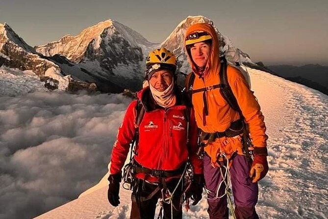 nevado-chopicalqui-expedition-6354-m-climbing-experience
