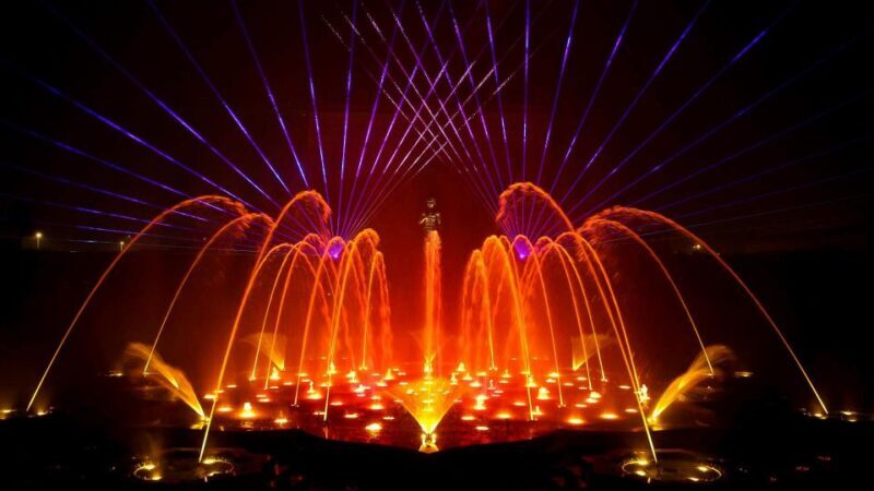 New Delhi: Akshardham Exhibition, Light & Water Show Tour - A Closer Look at the Experience