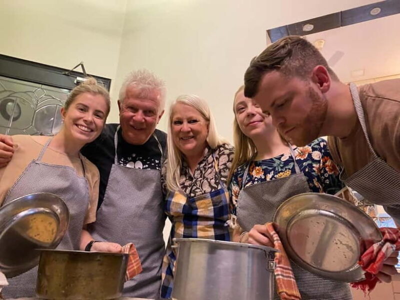 New Delhi: Indian Cooking Class in a Local Home - A Close Look at the Experience