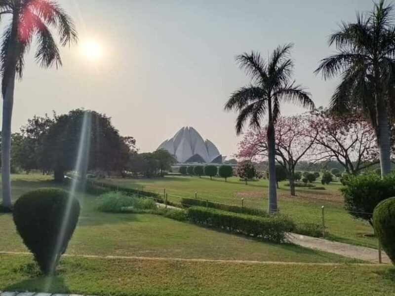 New Delhi: Lotus Temple Private Tour with Skip-the-Line - Who Would Enjoy This Tour?