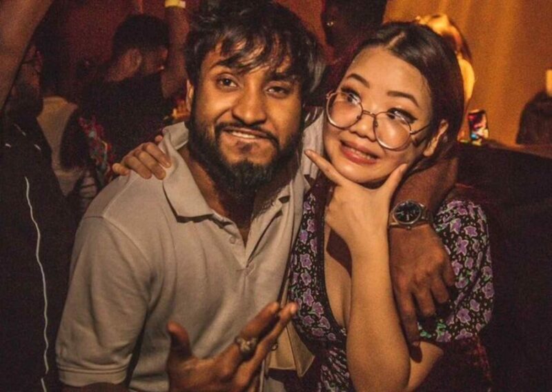 New Delhi: Private Guided Nightlife Experience with Drink - What to Expect During the Tour