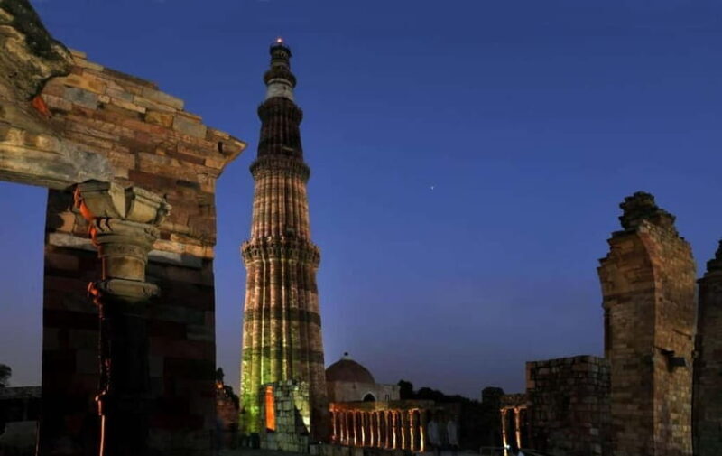 New Delhi: Qutub Minar Light & Sound Show with Dinner - A Detailed Look at the Experience