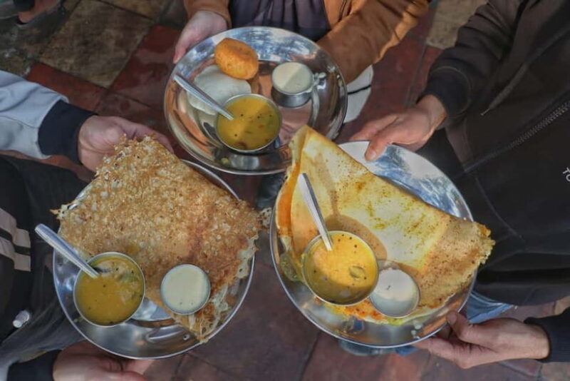 New Delhi: Street Breakfast Tour - Exploring Agrasen Ki Baoli and Dhobi Ghat by Rickshaw
