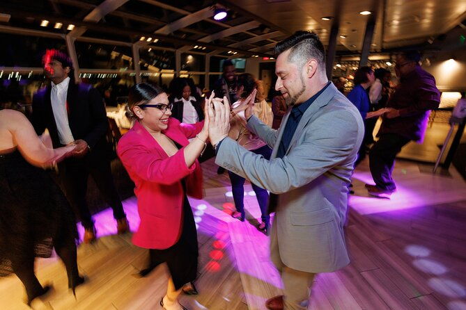 new-jersey-new-years-eve-buffet-dinner-cruise