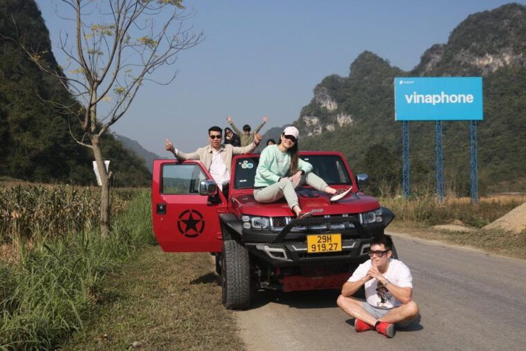 new-modern-jeep-ha-giang-loop-tour-2-days-private-room