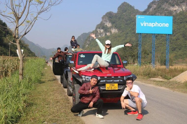 new-modern-jeep-ha-giang-loop-tour-2-days-private-room