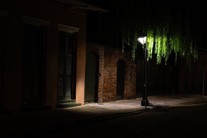 new-orleans-adults-only-true-crime-and-ghost-walking-tour