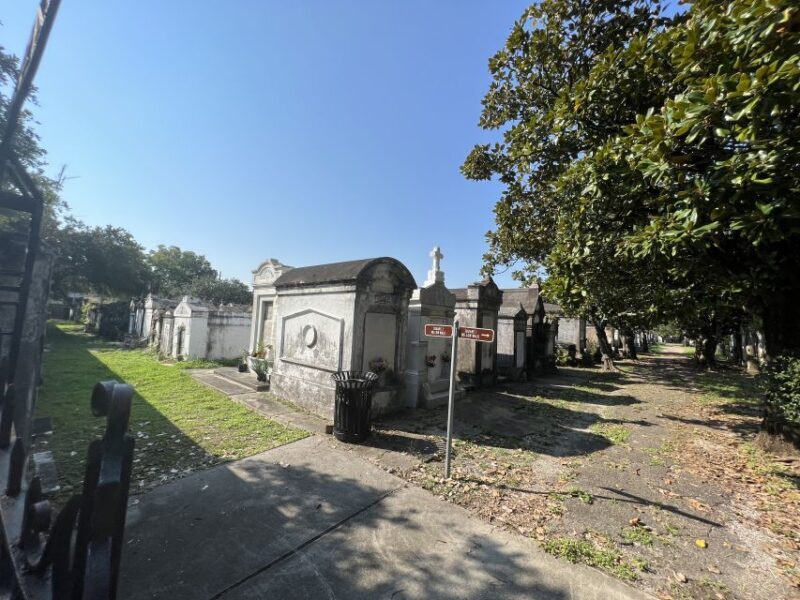 New Orleans : Best of Ghost & Voodoo Experience Walking Tour - The Sum Up