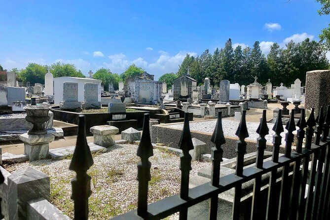 new-orleans-cemetery-walking-tour