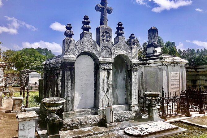 new-orleans-cemetery-walking-tour