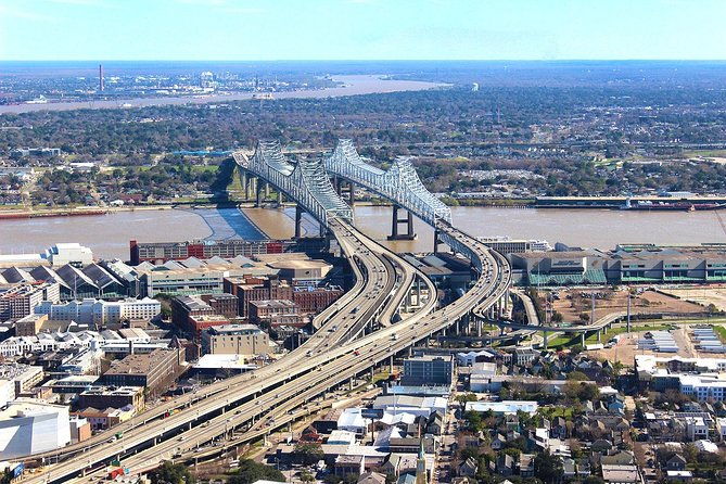 new-orleans-city-and-swamp-helicopter-tour