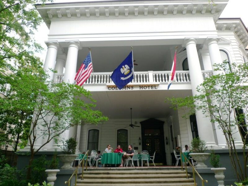 new-orleans-city-cemetery-tour-by-air-conditioned-minibus