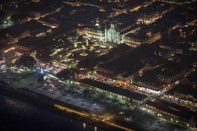 new-orleans-city-lights-night-helicopter-tour