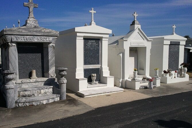 new-orleans-city-wide-and-plantation-driving-tour