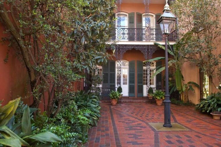 new-orleans-five-in-one-city-walking-tour
