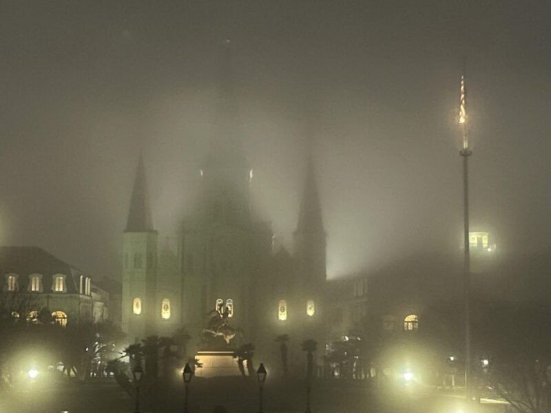 new-orleans-french-quarter-ghosts-and-true-crime-tour