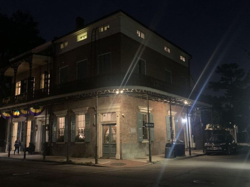 new-orleans-french-quarter-ghosts-and-true-crime-tour