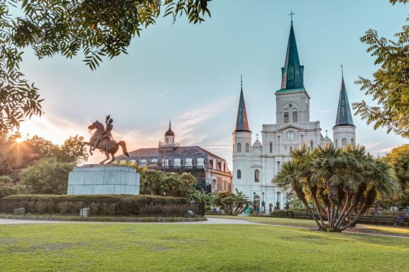 new-orleans-french-quarter-history-and-hauntings-tour