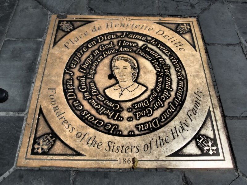 new-orleans-french-quarter-saints-sinners-history-tour