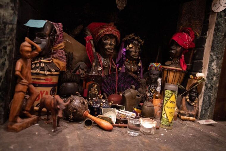 new-orleans-french-quarter-witches-voodoo-ghost-tour