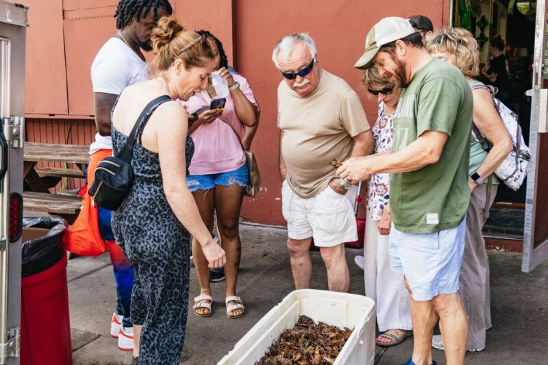 new-orleans-garden-district-food-drinks-history-tour