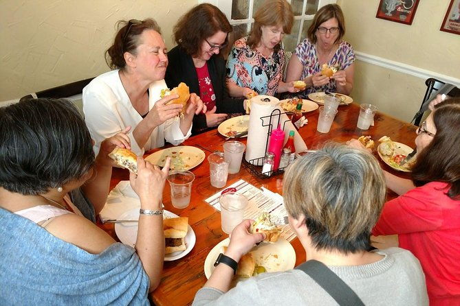 new-orleans-garden-district-food-drinks-history-walking-tour