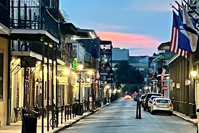 new-orleans-haunted-legends-scandals-small-group-tour-2