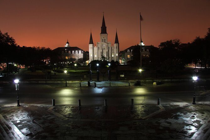 New Orleans Haunted Pub Crawl - What to Expect from the Haunted Pub Crawl Experience