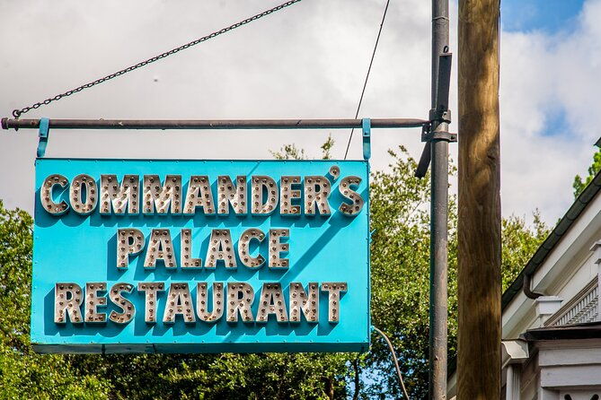 new-orleans-highlights-of-the-garden-district-walking-tour