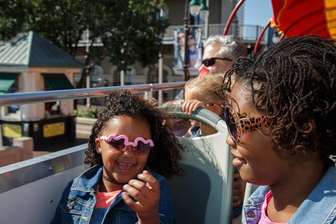 new-orleans-hop-on-hop-off-and-garden-district-walking-tour