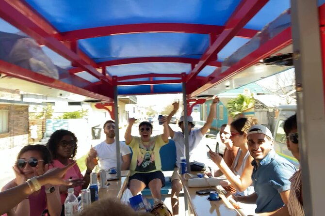 new-orleans-party-bike-bar-tour-murals-history-and-bar-hop