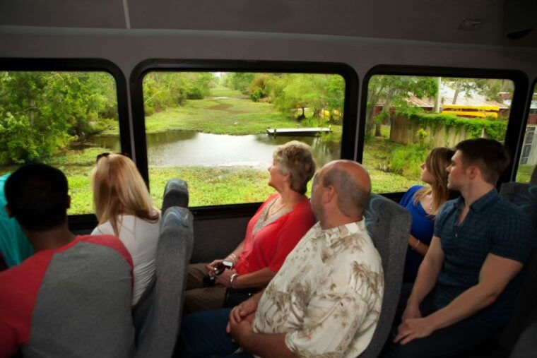 new-orleans-swamp-bayou-boat-tour-with-transportation