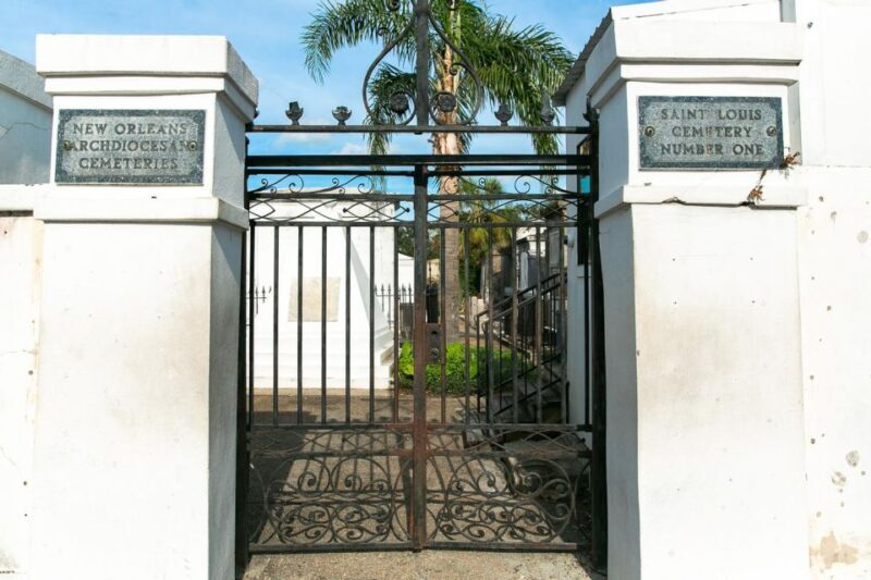 New Orleans: Walking Tour Inside St. Louis Cemetery No. 1 - Why This Tour Is Worth It