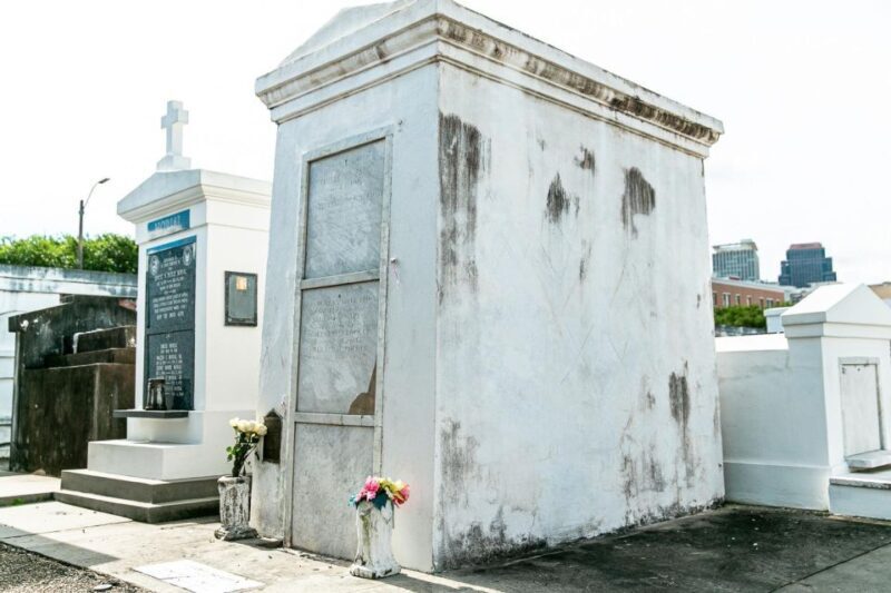 New Orleans: Walking Tour Inside St. Louis Cemetery No. 1 - Frequently Asked Questions